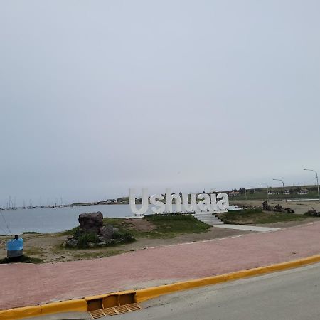 Alojamiento Raquel Y Hector Ushuaia Ngoại thất bức ảnh