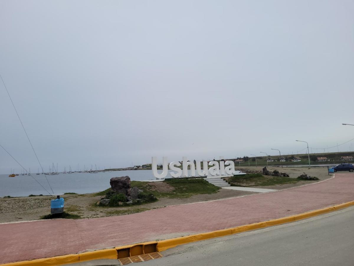 Alojamiento Raquel Y Hector Ushuaia Ngoại thất bức ảnh