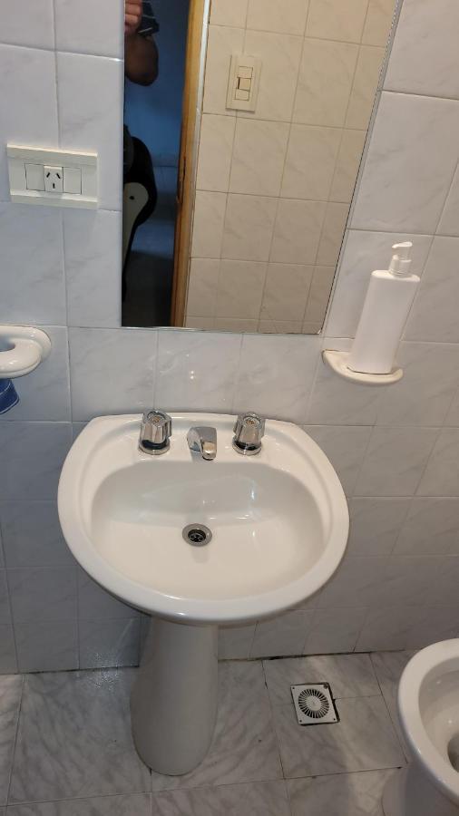 Alojamiento Raquel Y Hector Ushuaia Ngoại thất bức ảnh